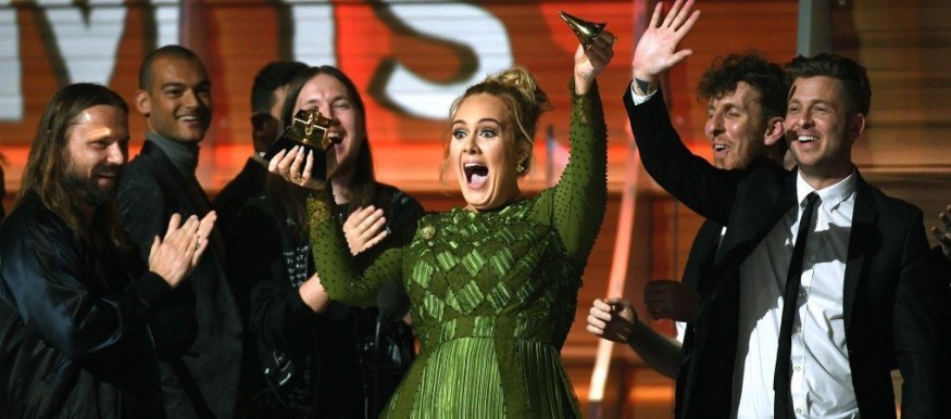 Grammy Awards 2017 : Le triomphe d'Adèle !
