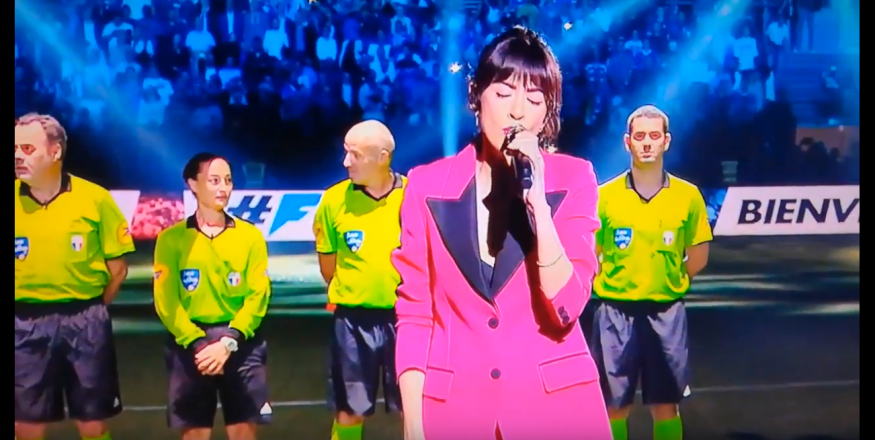Nolwenn Leroy a chanté «La Marseillaise» lors du match France98 vs Fifa 98