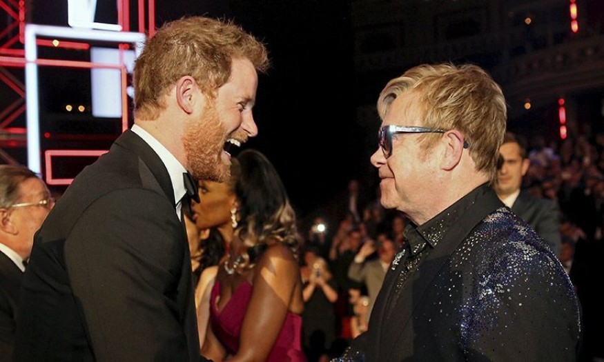 Elton John et le Prince Harry s’engagent dans la lutte contre le SIDA!