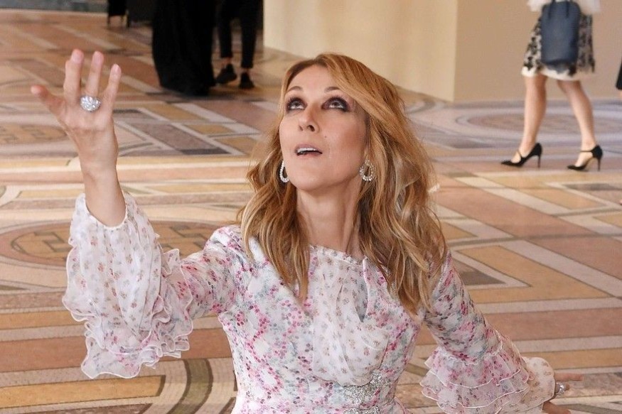 Céline Dion rend hommage au film Titanic!