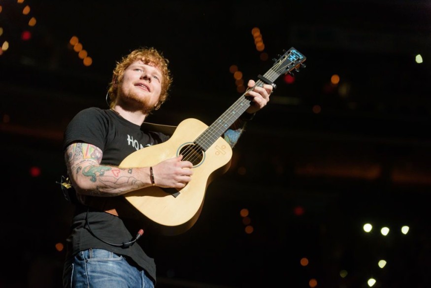 Ed Sheeran vous offre un cours de guitare avec lui !