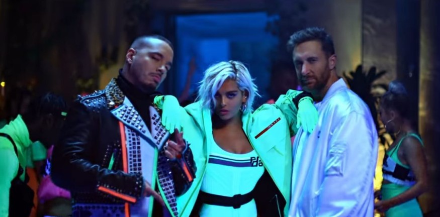 David Guetta enrôle Bebe Rexha et J Balvin dans le clip tropical de «Say my name»