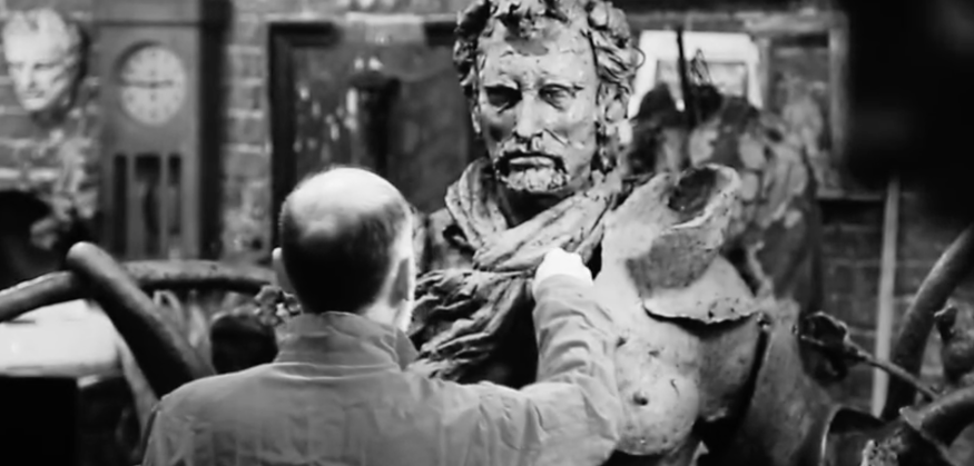 Johnny Hallyday, bientôt sa statue à Paris ?