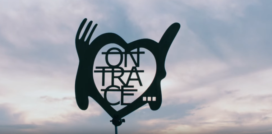 Découvrez « On Trace », l’hymne des Restos du Cœur 2019 !