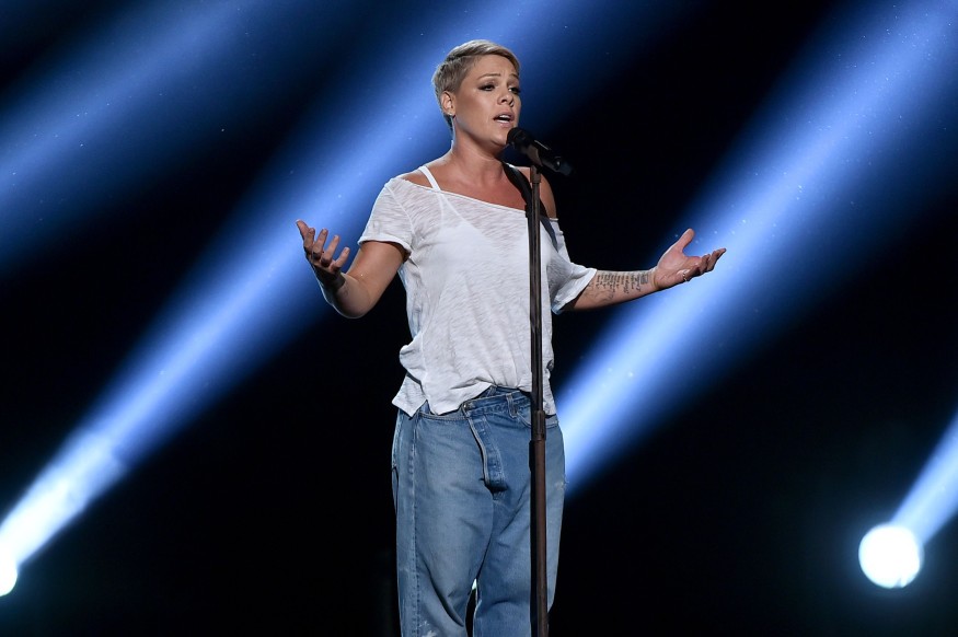 Pink : Votez pour votre chanson préférée !