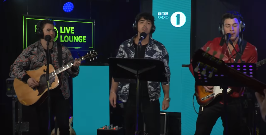 Quand les Jonas Brothers reprennent Lewis Capaldi