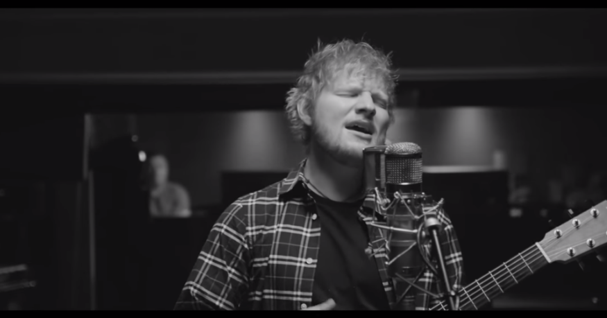 Ed Sheeran dévoile une version acoustique de la chanson « Beautiful People »