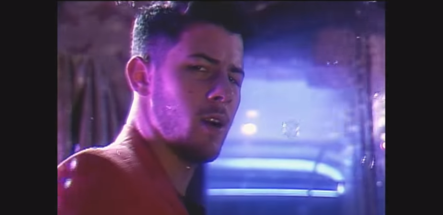 Jonas Brothers : Découvrez le clip de « Only Human » !