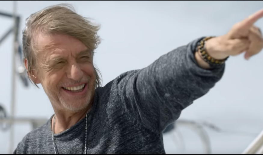Jean-Louis Aubert : Découvrez son nouveau clip pour la chanson « Bien-sûr »