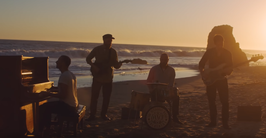 Coldplay dévoile le clip du titre «Everyday Life»