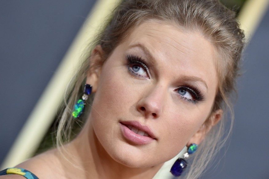 Taylor Swift dévoile son nouveau morceau « Only The Young »