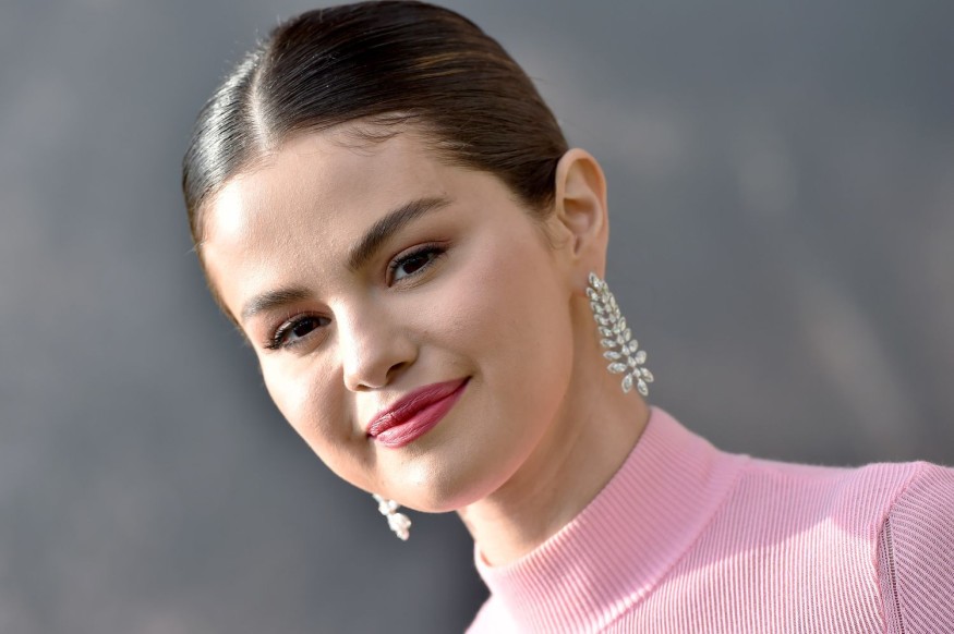 Selena Gomez publie la chanson « Feel Me »