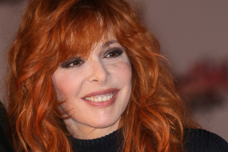 Mylène Farmer rend hommage aux soignants