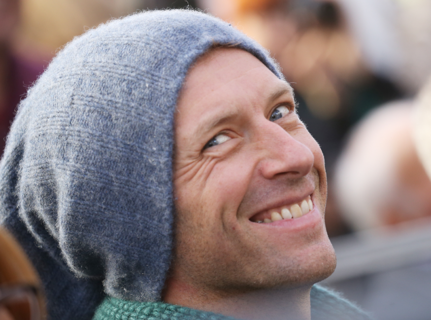 Découvrez le clip de Coldplay pour « Trouble In Town »