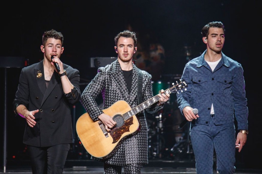 Jonas Brothers: Découvrez leur clip pour leur single « X »