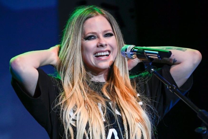 Avril Lavigne annonce un nouveau morceau!
