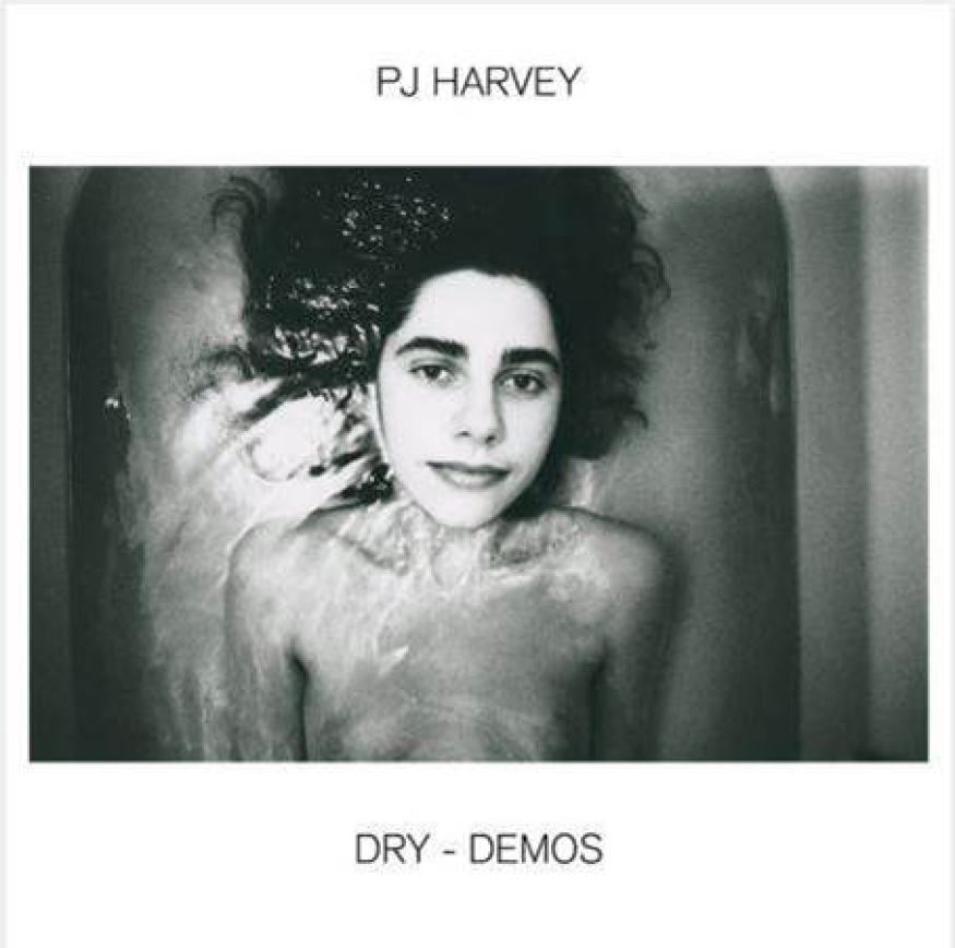 PJ Harvey :  «Dry Demos» sortira le 24 juillet !