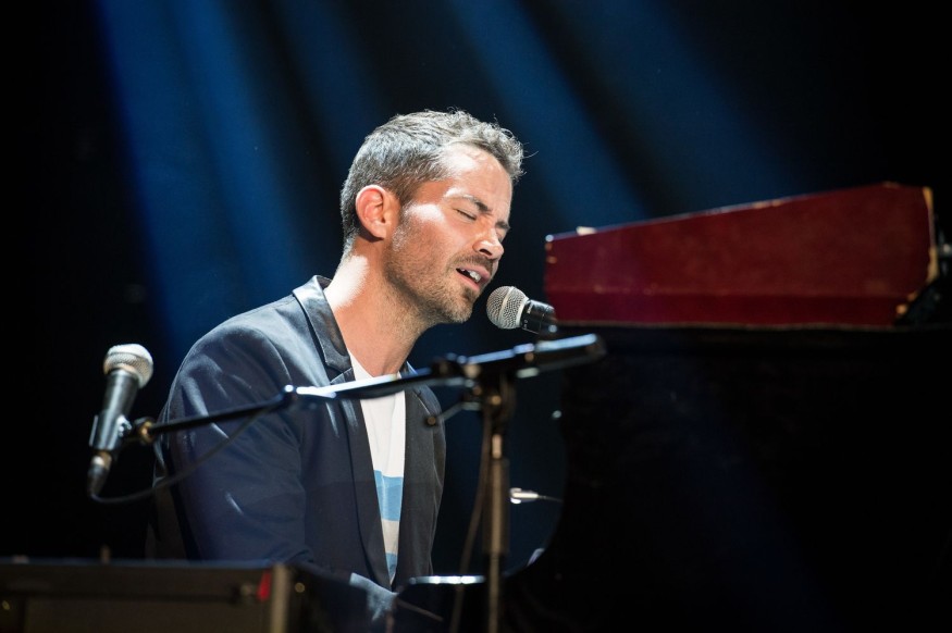 Emmanuel Moire : Découvrez sa reprise de la chanson « Sois tranquille »