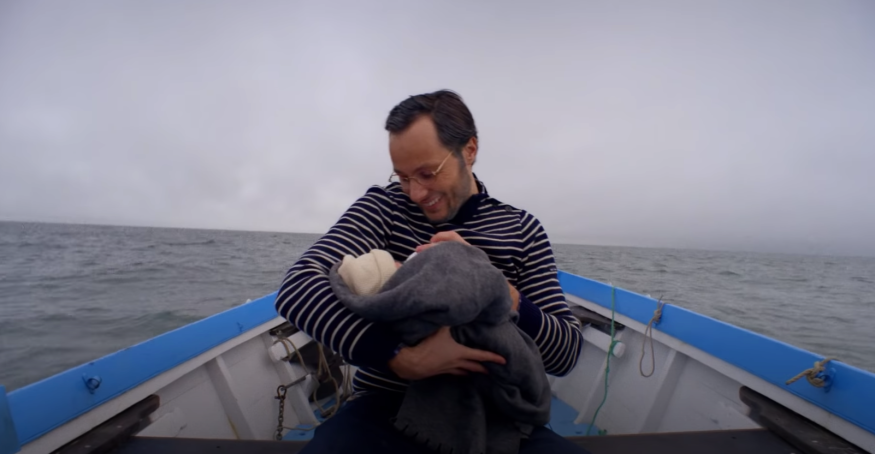 Vianney révèle le clip de «beau-papa»