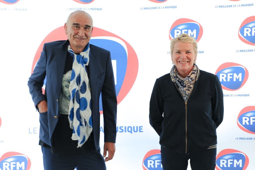 Découvrez l’interview d’Elise Lucet au micro de Pascal Nègre