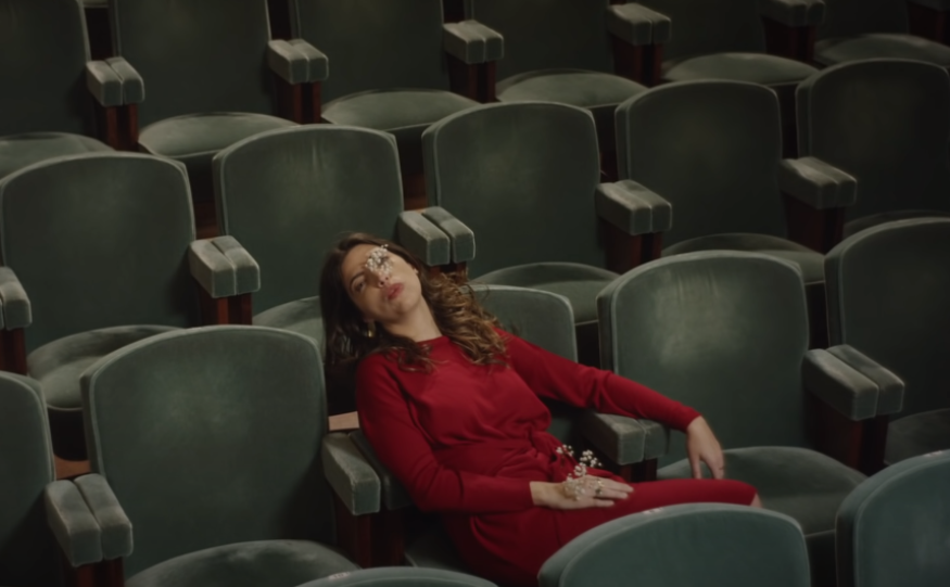 Clou: découvrez son nouveau clip «Jusqu'ici tout va bien»