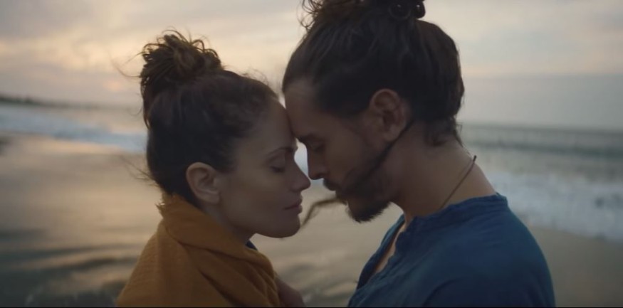 Flo Delavega présente son nouveau clip «Nous Deux»