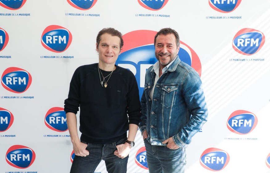 Découvrez l'interview de Benabar au micro de Bernard Montiel !