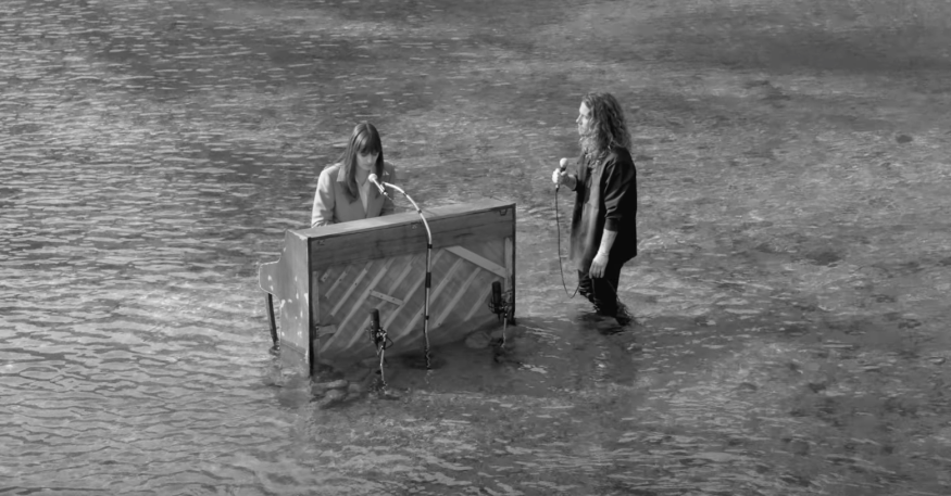 Julien Doré: découvrez le clip de «L'Ile au Lendemain» feat. Clara Luciani