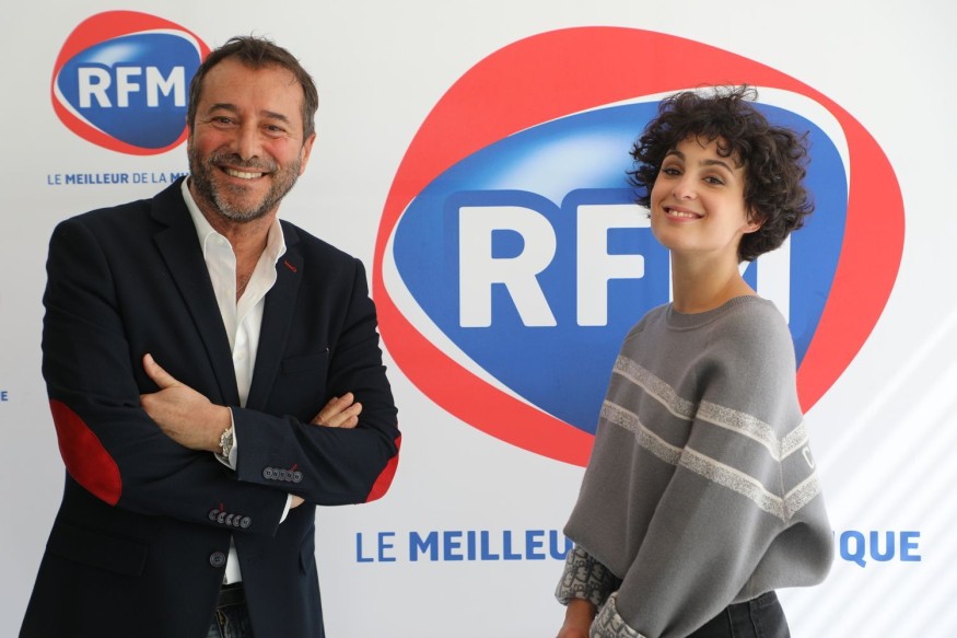 Découvrez l'interview de Barbara Pravi au micro de Bernard Montiel !
