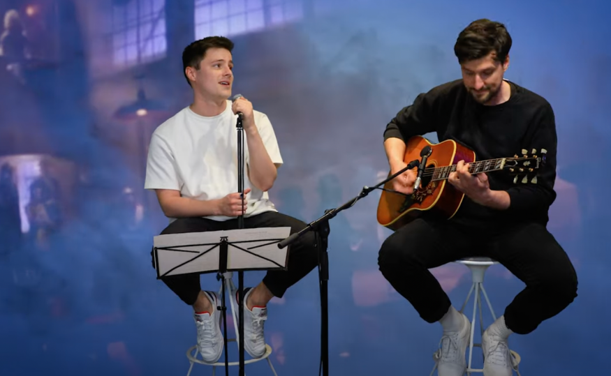Tom Gregory reprend «Black or White» de Michael Jackson pour les 40 ans de RFM