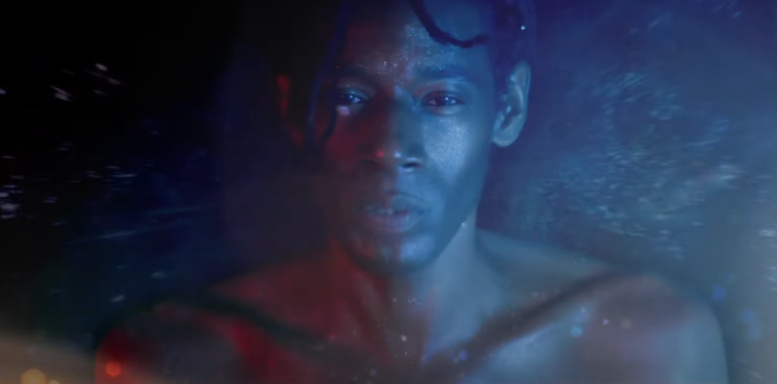 Julien Voulzy révèle son nouveau single «Ainsi» !