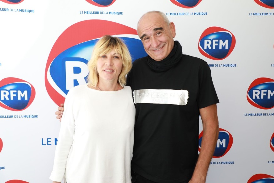 Découvrez l'interview de Mathilde Seigner au micro de Pascal Nègre