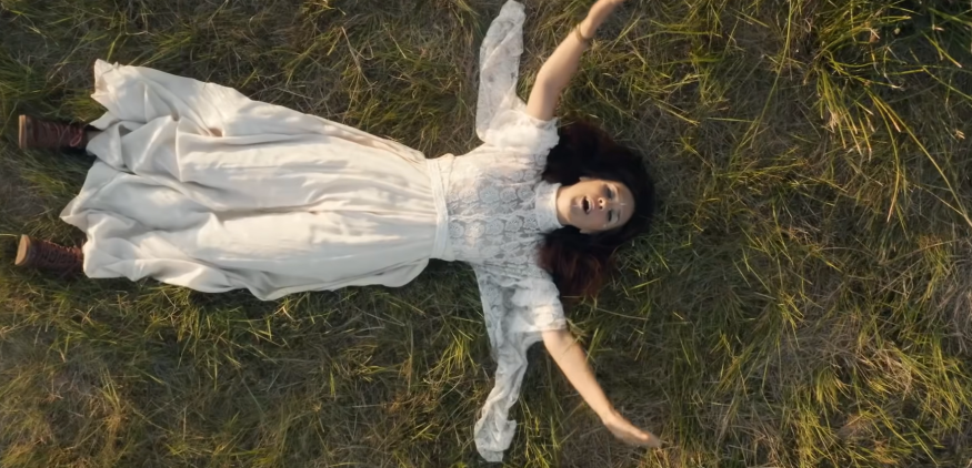 Zaz nous transporte dans son dernier clip « Imagine »