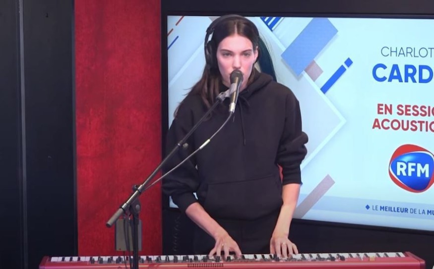 Charlotte Cardin annonce une version deluxe de son album «Phoenix»