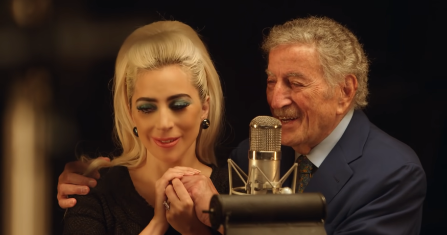 Lady Gaga émue aux larmes dans son clip avec Tony Bennett