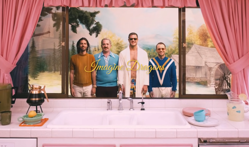 Imagine Dragons nie la fin du monde dans « Monday » (clip)