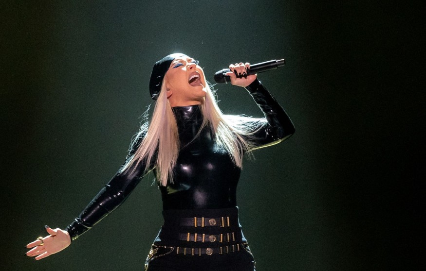 Christina Aguilera fait son retour avec un nouveau single en espagnol: « Pa Mis Muchachas »