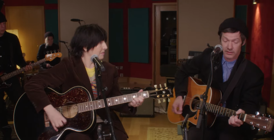 Texas dévoile une version acoustique de son single «Moonstar» !