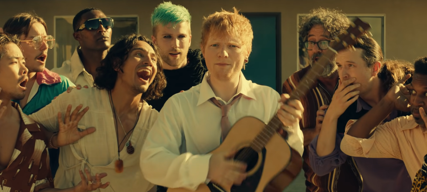 Ed Sheeran vit une histoire d’amour électrique dans « Shivers »