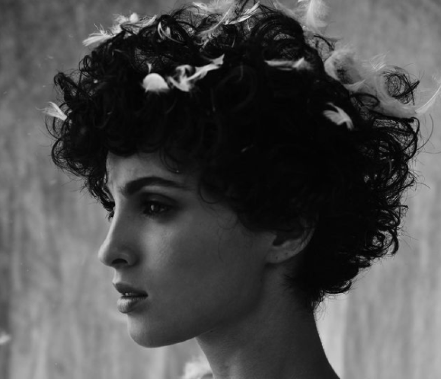 Barbara Pravi : Son EP « Les Prières » s'offre une réédition !