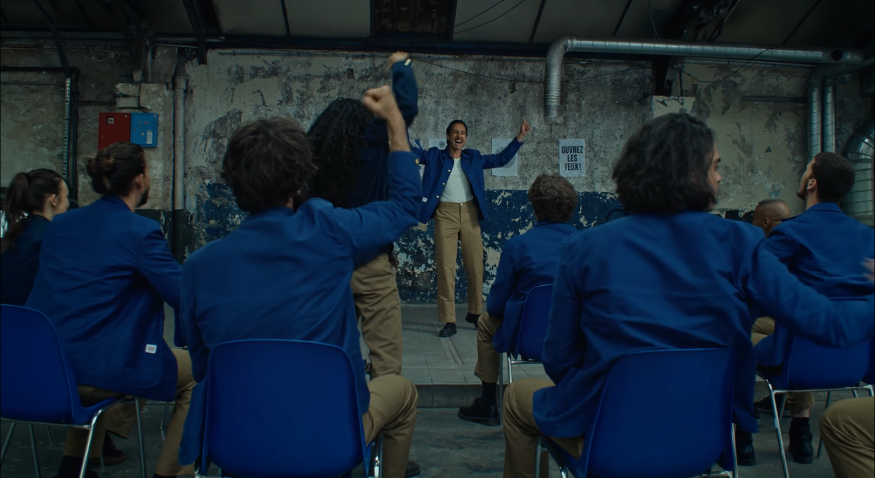 Feu! Chatterton : Découvrez leur clip engagé pour « Écran Total »