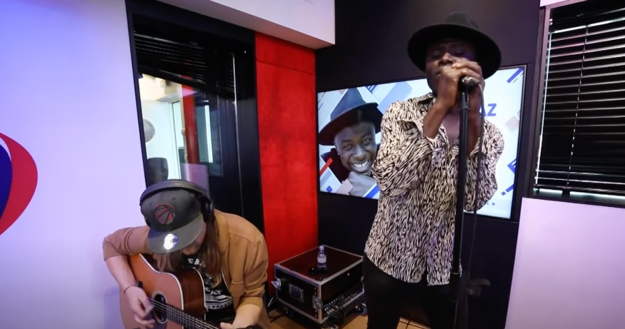 Céphaz interprète son nouveau single «Toi tu pars» sur RFM !