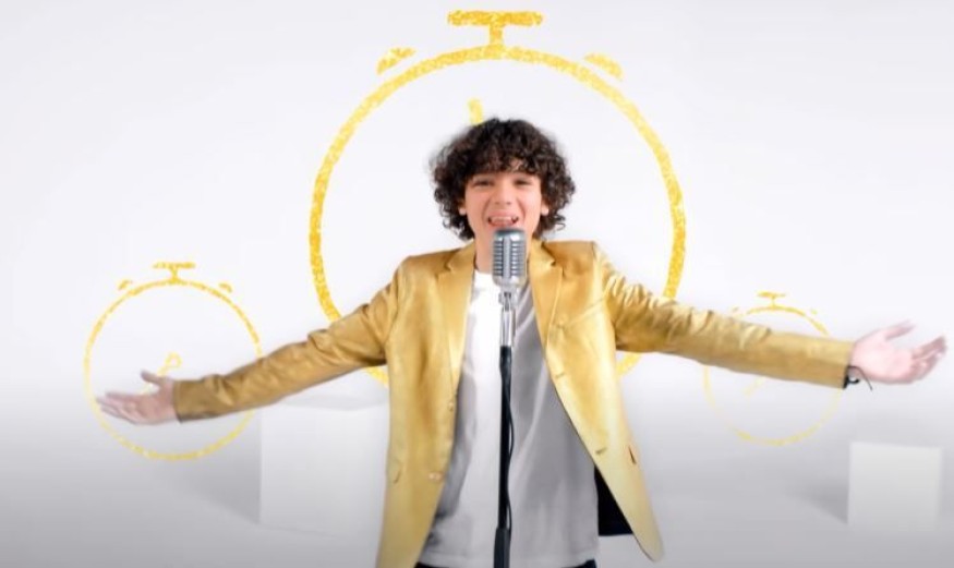 Enzo: célébrez l'esprit de Noël avec « Shake Up Christmas »