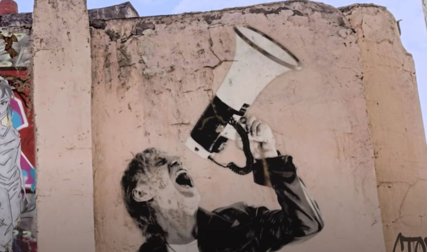 Jean-Louis Aubert dévoile le clip de «Marche droit !»