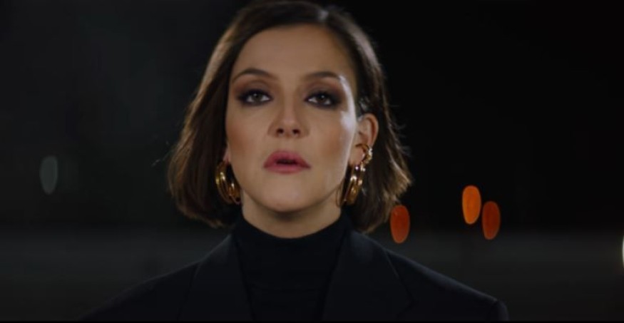 Camille Lellouche annonce la sortie de son 1er album « A » avec un nouveau clip !