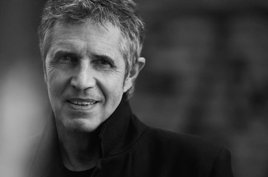 Julien Clerc choisit « Mademoiselle » comme nouveau single !