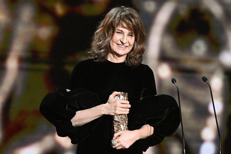 Valérie Lemercier remporte le César de la meilleure actrice pour son film « Aline »