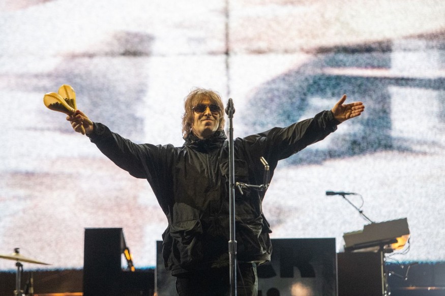 Liam Gallagher publie un nouveau single : « Everything’s Electric » !