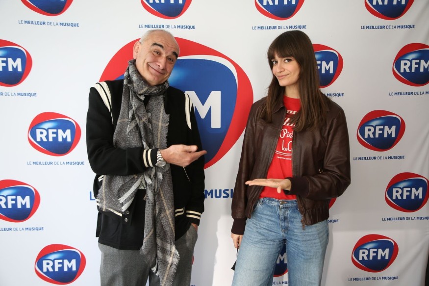 Découvrez l'interview de Clara Luciani au micro de Pascal Nègre !