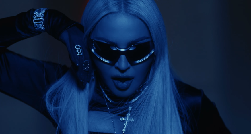 Madonna dévoile un clip sur le remix de son titre « Frozen » de Sickick